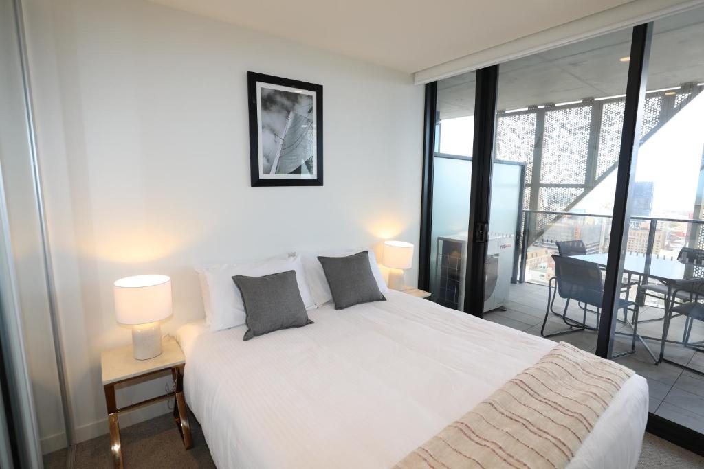 Realm Apartments by CLLIX - Resim 37