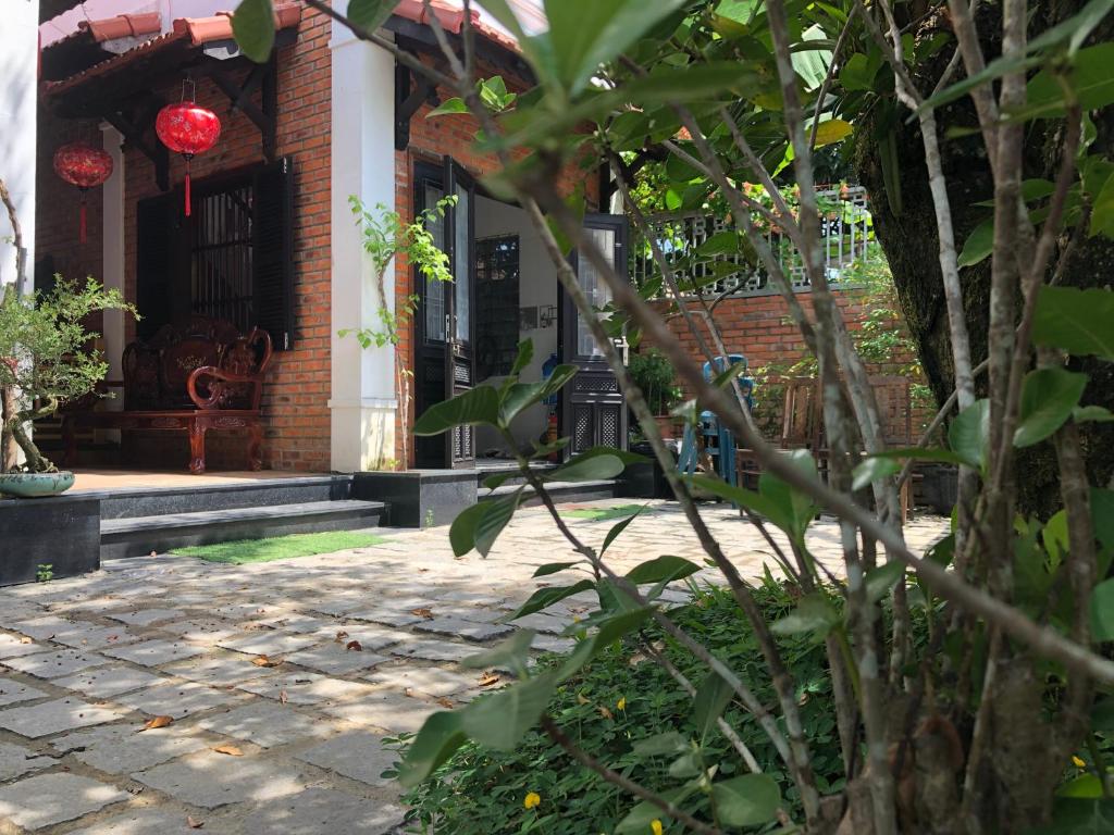 Q' Homestay & Villa Garden - Two-Bedroom Apartment With Garden View