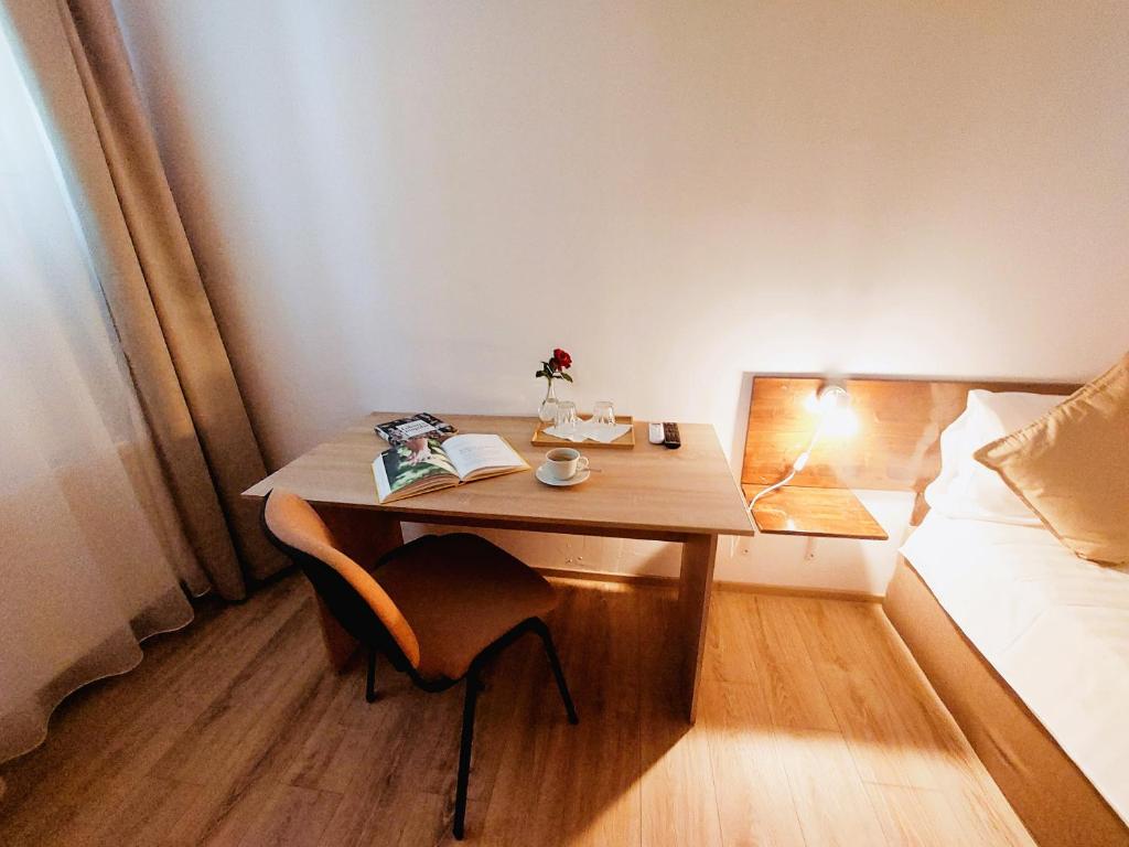 Postel nebo postele na pokoji v ubytování Confort INN