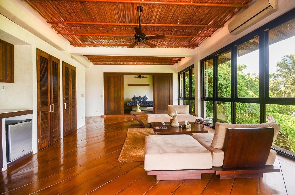 Posezení v ubytování Signature Boracay Punta Rosa
