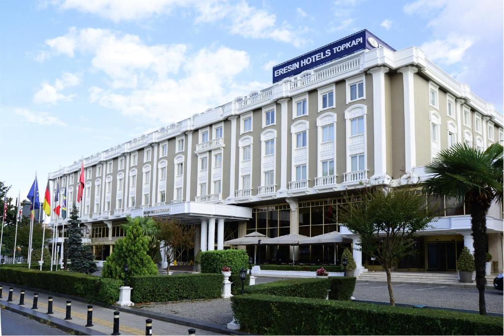 The building in which a szállodákat is located