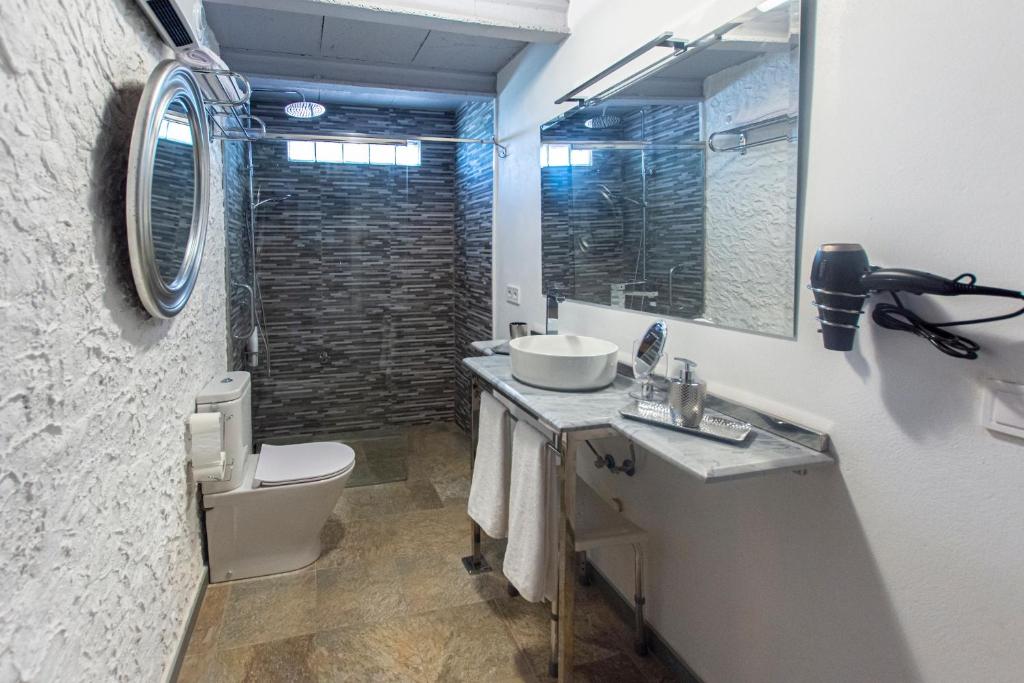 A bathroom at Sa Caseta de Santa Maria