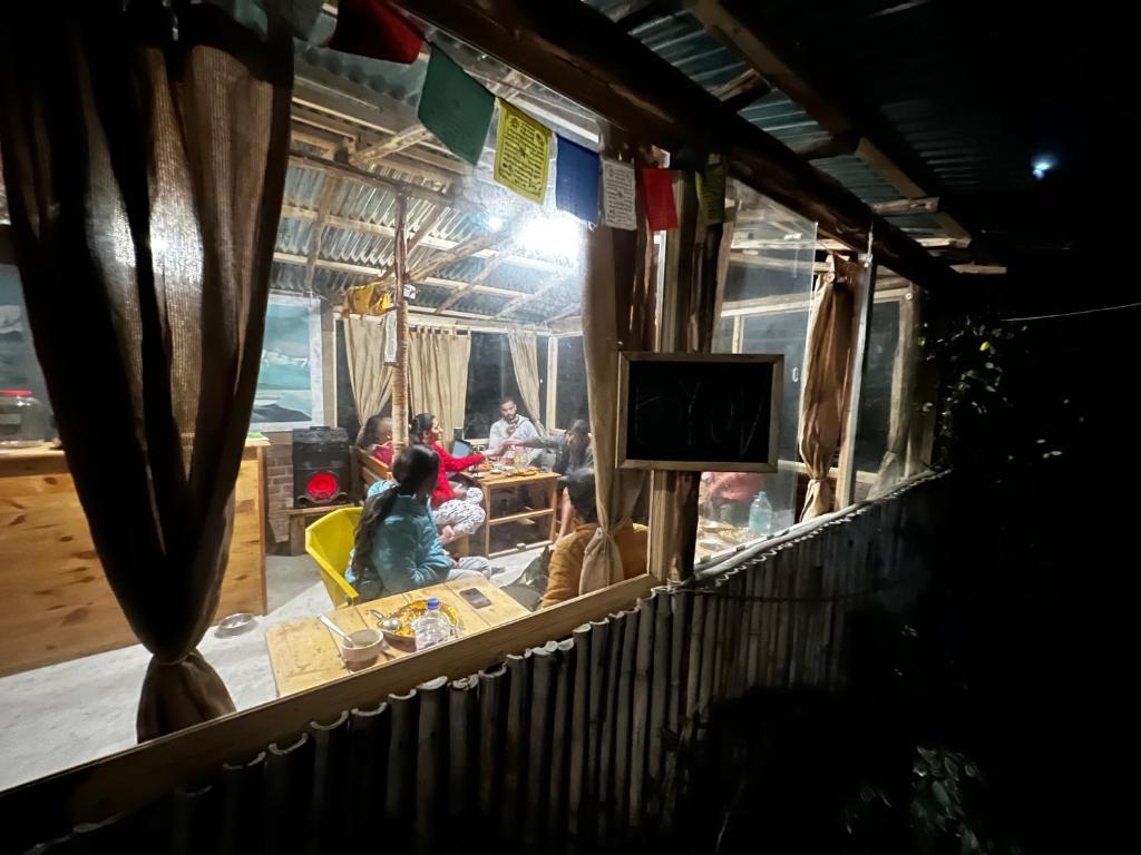 Hosté ubytování YOLO Backpackers - Manali