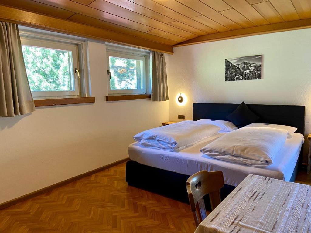 A bed or beds in a room at Villa Erika