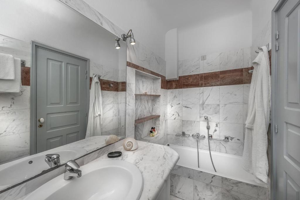 Aigialos Luxury Traditional Settlement - 15