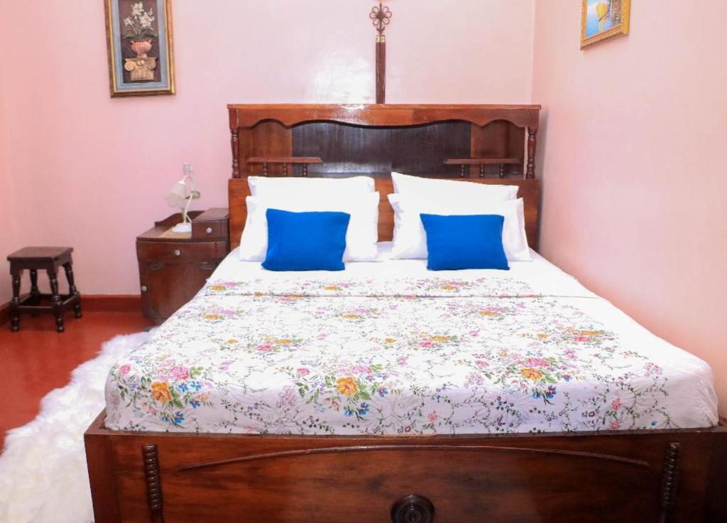 Postel nebo postele na pokoji v ubytování Nyahururu Highlands Heaven -BnB