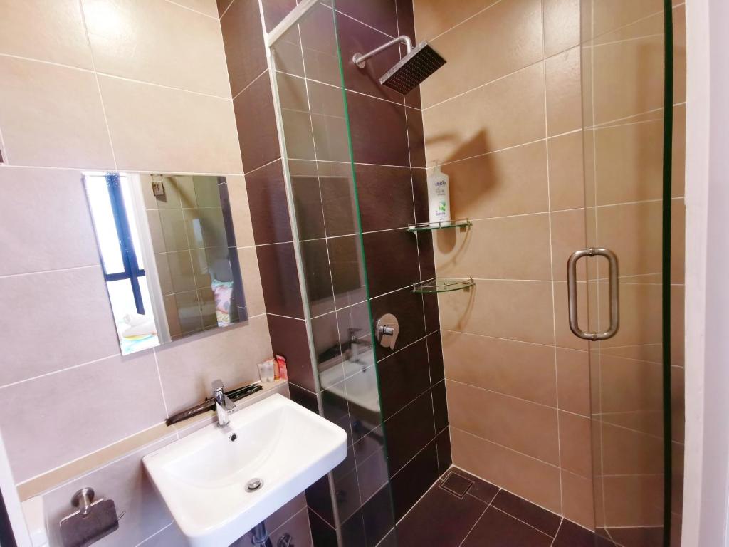 Koupelna v ubytování Legoland -Happy Starlight Suite-2B2R, 8pax -lakeview