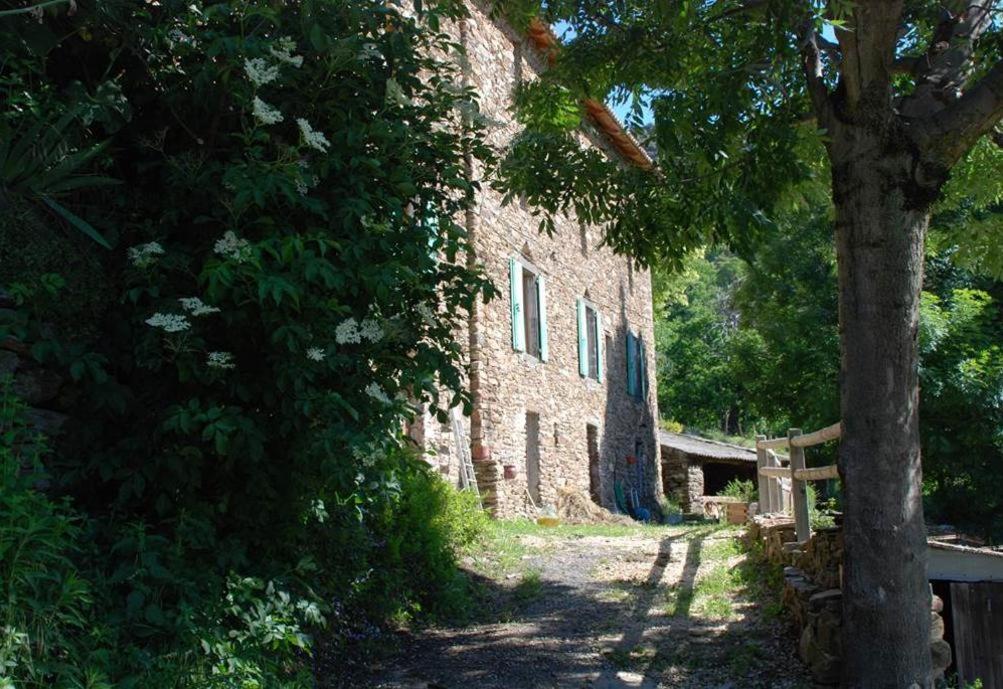 Budova, v ktorej sa dovolenkový dom nachádza