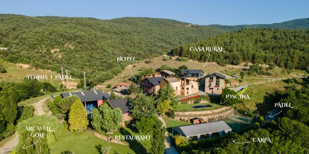 Nespecifikovaný výhled na hory nebo výhled na hory při pohledu z hotelu