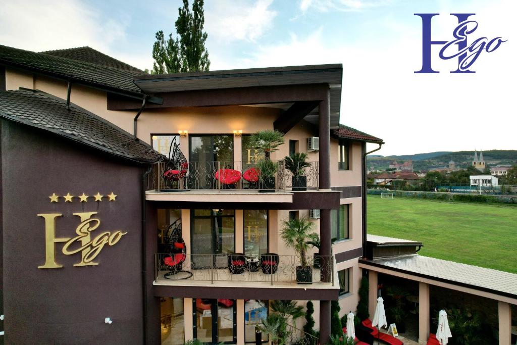 Budova, kde se hotel nachází