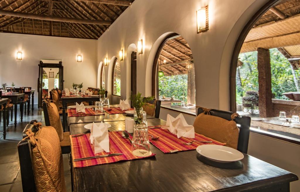 Restaurace v ubytování Amritara Shalimar Spice Garden Resort & Spa