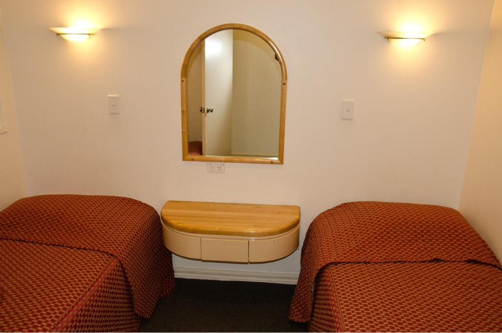 Posezení v ubytování Beachfront Motel