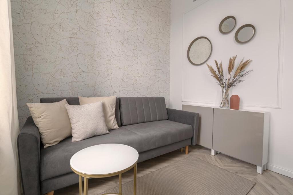 HARBOR APARTMENTS - Sobieskiego - One-Bedroom Apartment