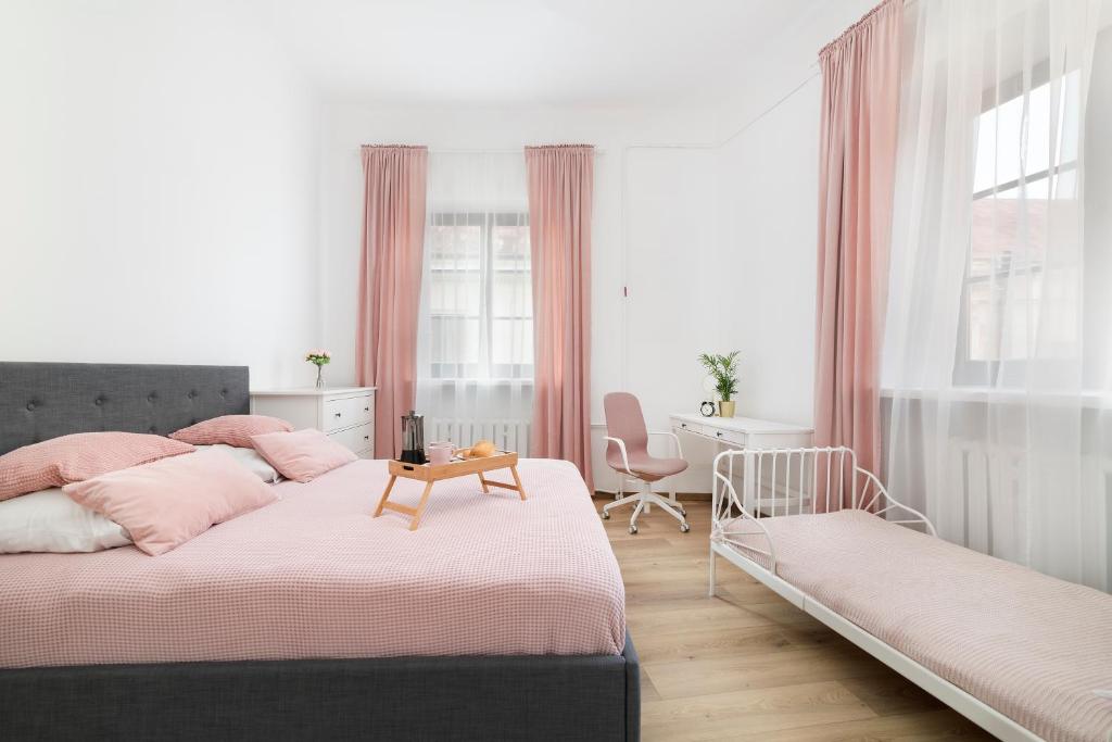 Posteľ alebo postele v izbe v ubytovaní Easy Rent Apartments - Old Town