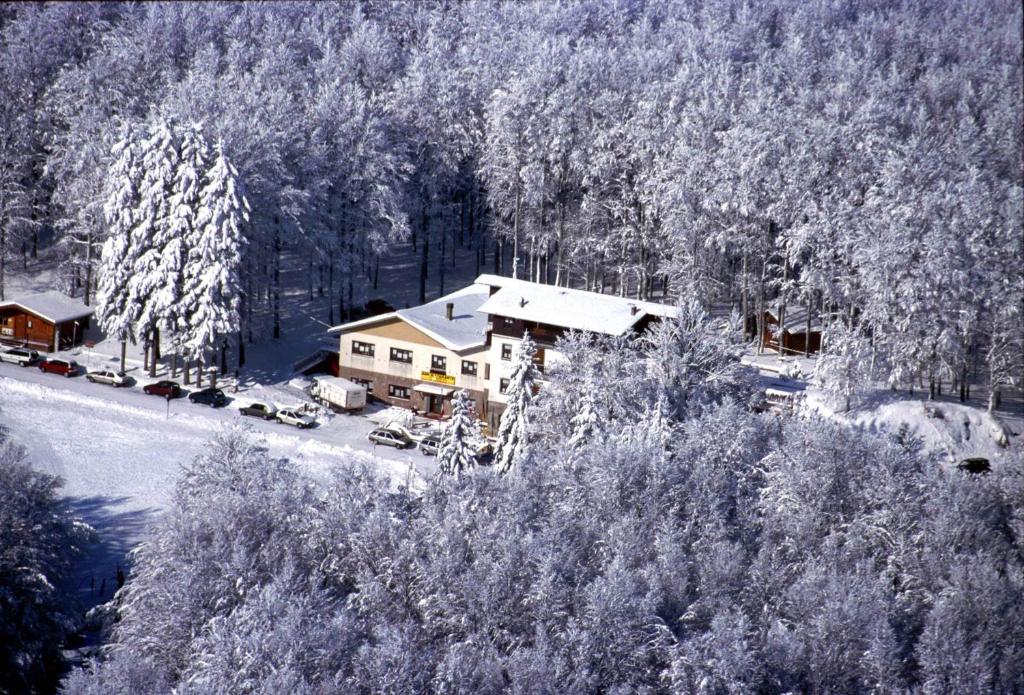 Albergo Le Macinaie - Monte Amiata v zimě