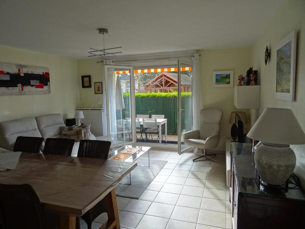 Posezení v ubytování Le Hameau