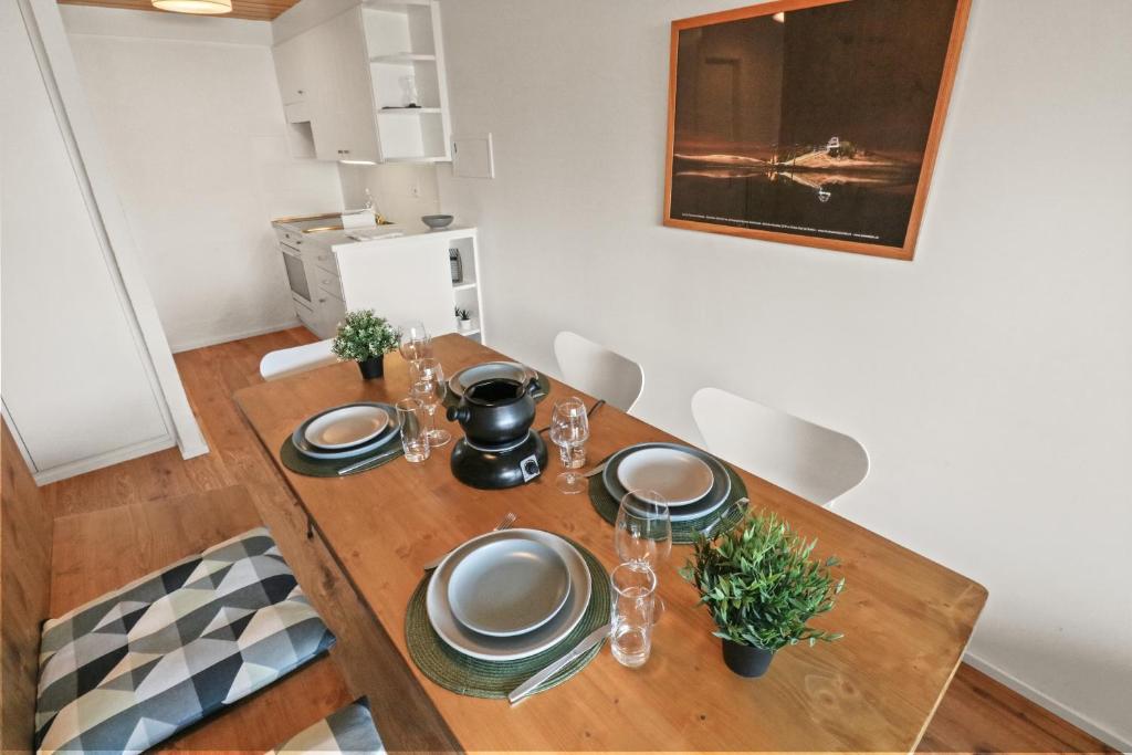 Kuchyň nebo kuchyňský kout v ubytování Superbe appartement avec piscine