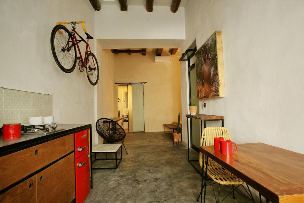 FIXIE LOFTS - Colonial Villa Suites with Pool - Loft-Apartment Mit 1 Schlafzimmer