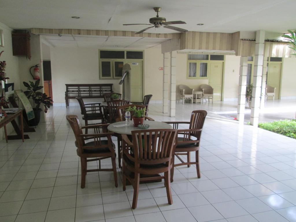 Fotografie z fotogalerie ubytování Hotel Grand Rosela v destinaci Yogyakarta