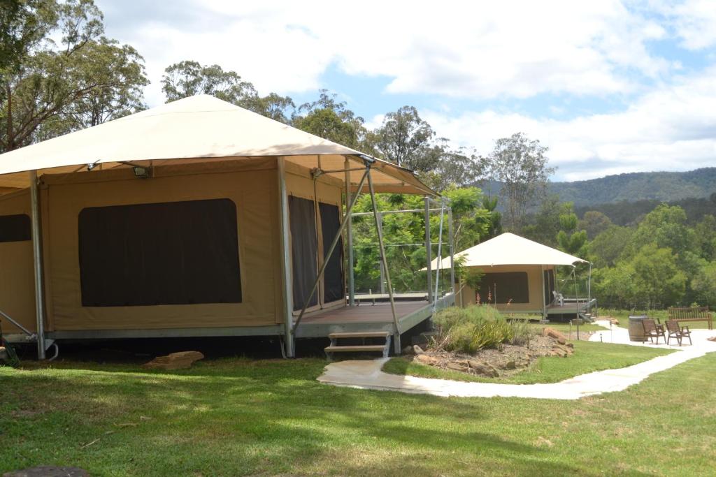 Příroda nedaleko luxury tent