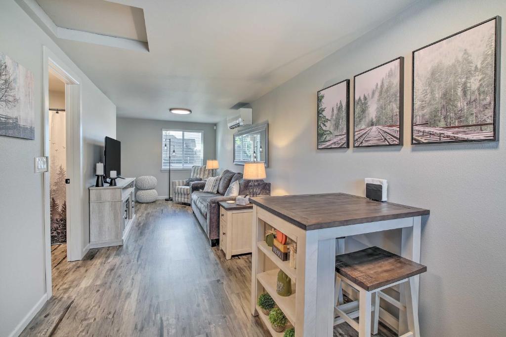 Bright Buckley Apartment in the Heart of Town, Buckley (updated prices 2024)