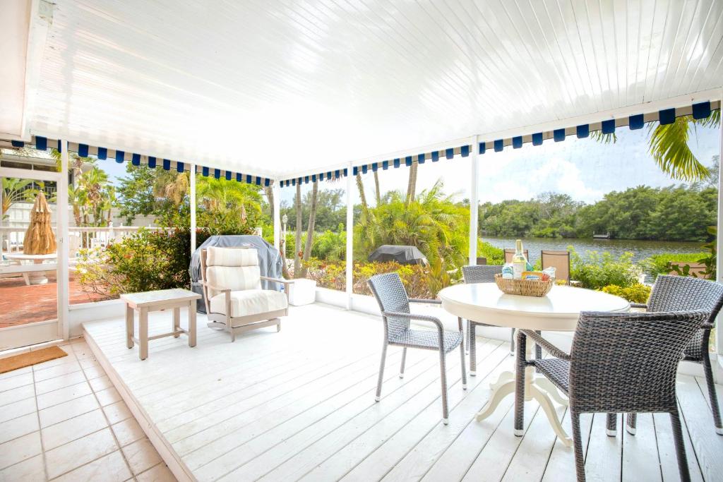 Siesta Key Bungalow Tortuga, Sarasota, FL