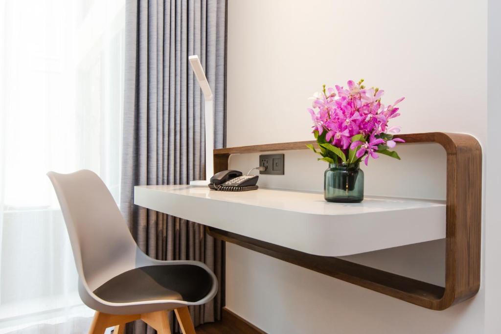 Centara Life Hotel Bangkok Phra Nakhon - Deluxe Zimmer Mit Kingsize-Bett
