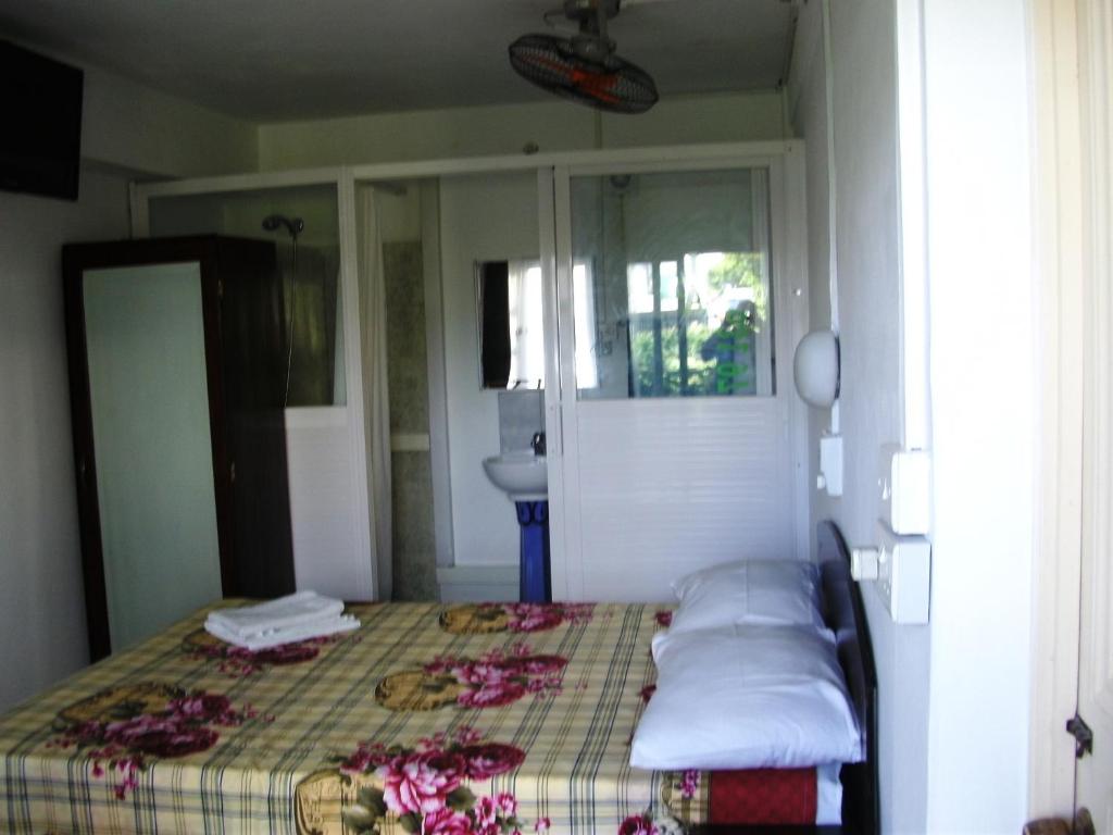 Auberge Le Saladier - Budget Single Room
