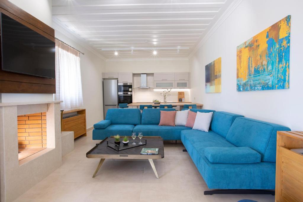 Kuchyňa alebo kuchynka v ubytovaní Luxury Villa Happynest