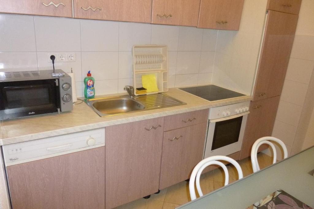 Apartments Grozdana - Apartamento De Dos Habitaciones Con Balcón