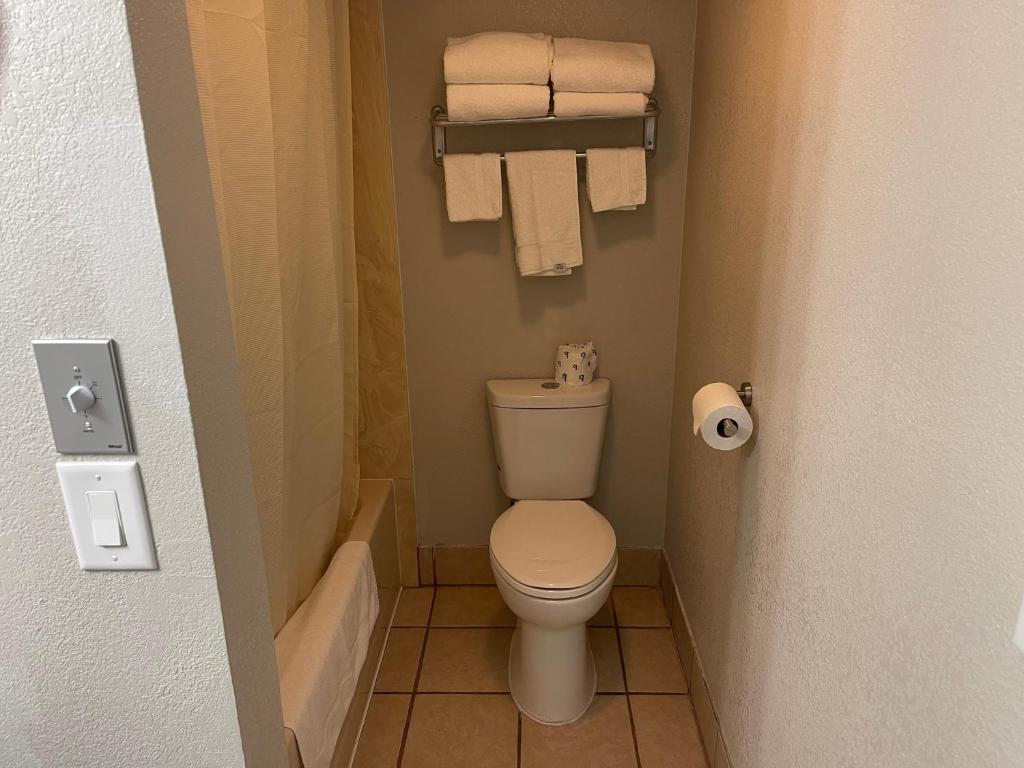 Stratford House Inn photo