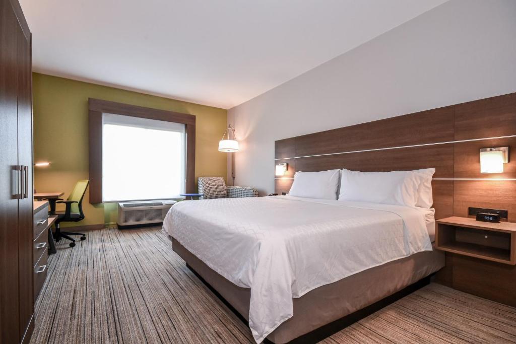 Holiday Inn Express Charlotte Southeast - Matthews by IHG photo
