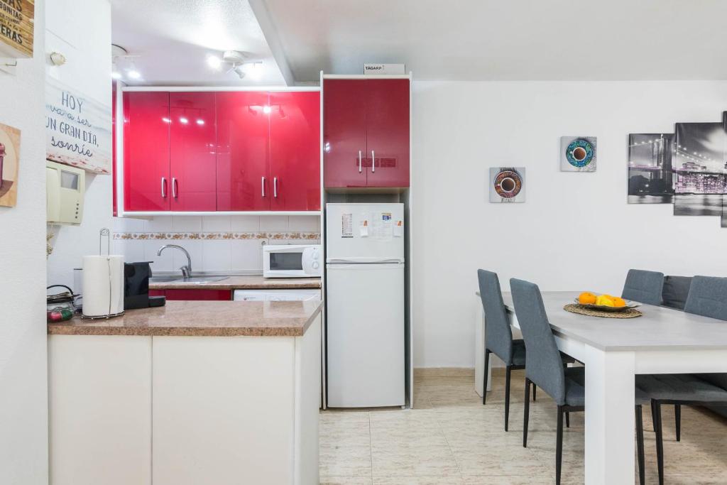 Kuchyň nebo kuchyňský kout v ubytování Apartamento Marqués de Ordoño
