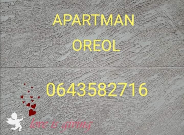 Majutusasutuses Apartman Oreol olev sertifikaat, autasu, silt või muu dokument