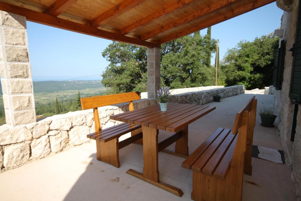 Fotografia z galérie ubytovania Family friendly house with a swimming pool Mihanici, Dubrovnik - 9029 v destinácii Gruda