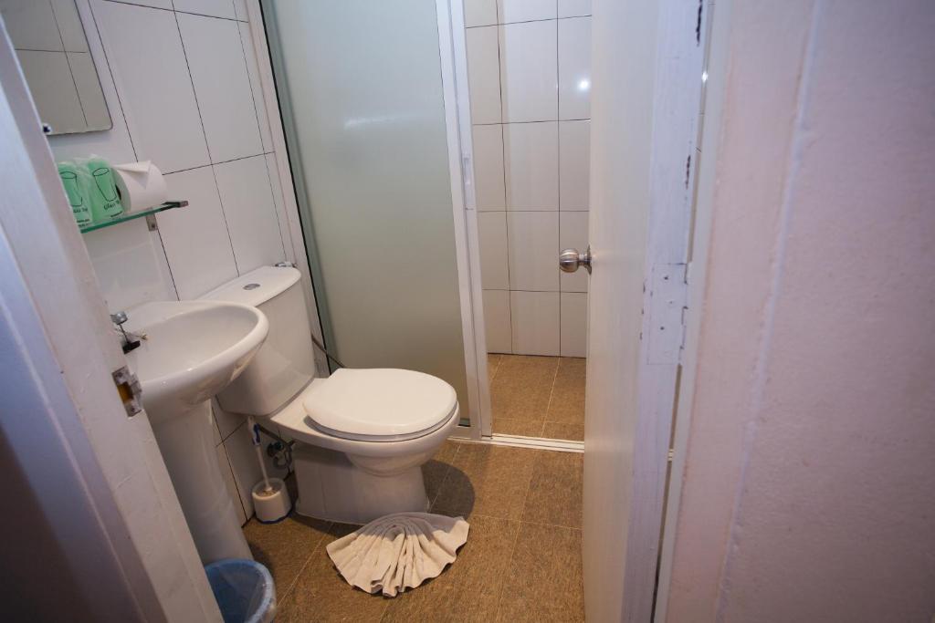 Austrian Garden Hotel & Restaurant Patong - 6