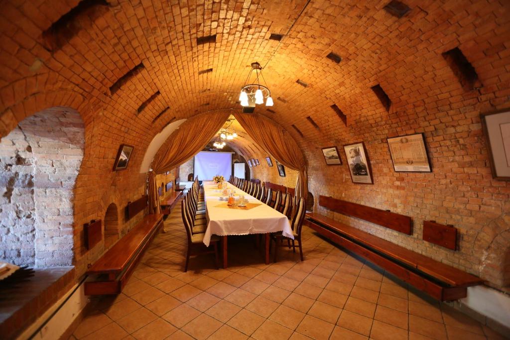 Postel nebo postele na pokoji v ubytování Hotel Kosmonauty Wrocław-Airport