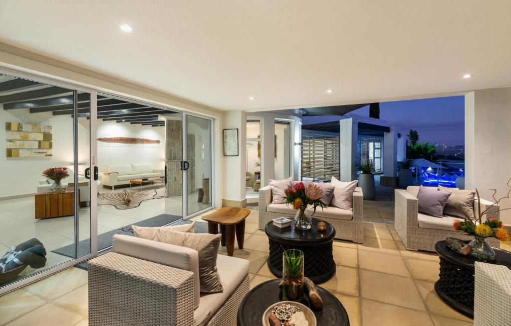 Posezení v ubytování Villa Afrikana Guest Suites by Knysna Paradise Collection