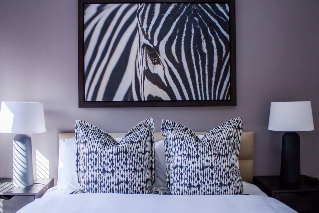 Beautiful 2 bedroom Apartment near Monte Casino, Sandton (updated