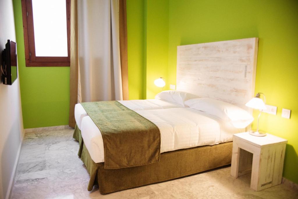 Ad Hoc Carmen, Valencia – Precios 2023 actualizados