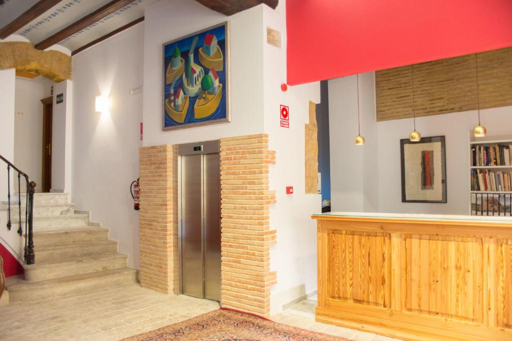 Ad Hoc Carmen, Valencia – Precios 2023 actualizados
