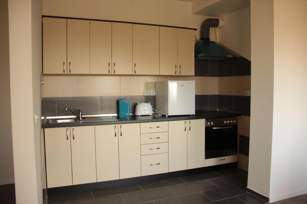 Apartmani i Bungalovi TROJKA - Apartment - Split Level