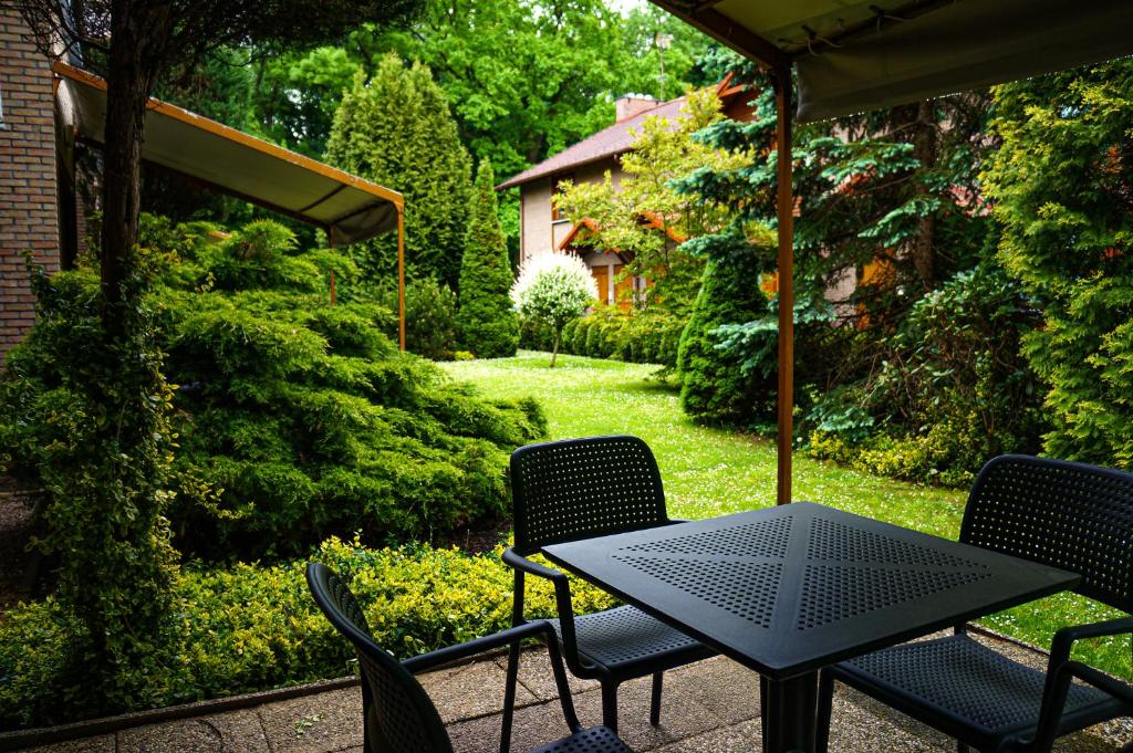 Vonkajšia záhrada v ubytovaní Apartamenty Ciechocinek SPA