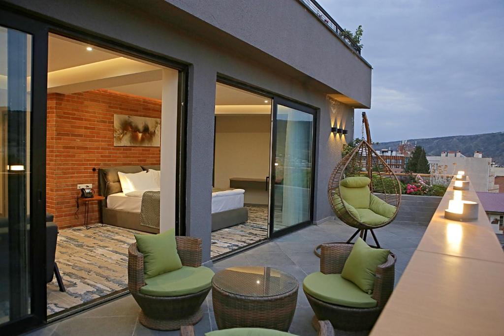 Nespecifikovaný výhled na hory nebo výhled na hory při pohledu z hotelu