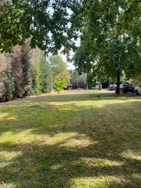 Zahrada ubytování Panoramic Bungalow Sint Gillis-Waas