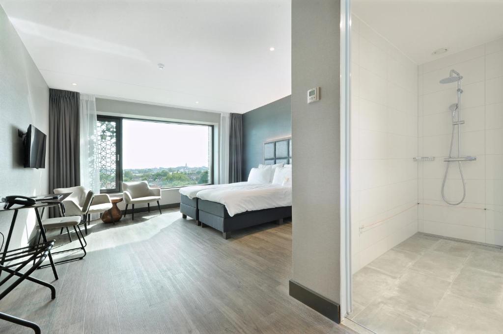 Van der Valk Hotel Nijmegen-Lent - Double Room - Disability Access