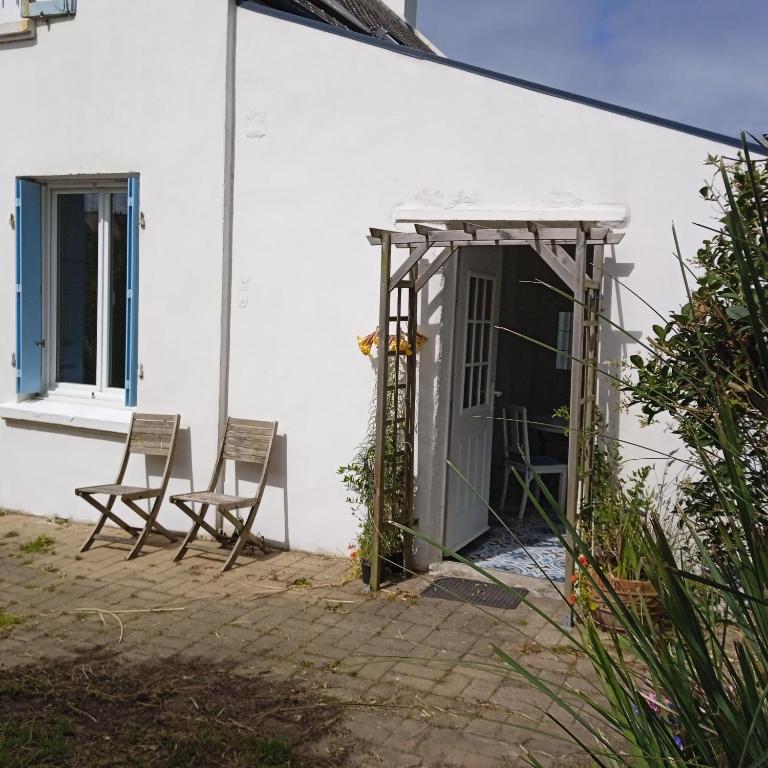 Studio 10 min à pied plage d'Argenton - Casa De Una Habitación