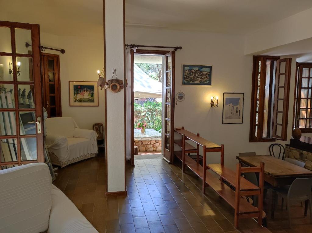 Część wypoczynkowa w obiekcie Villa Giancarla Santa Margherita di Pula