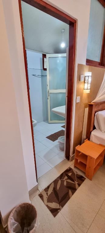 Hilltop Guest House - 8