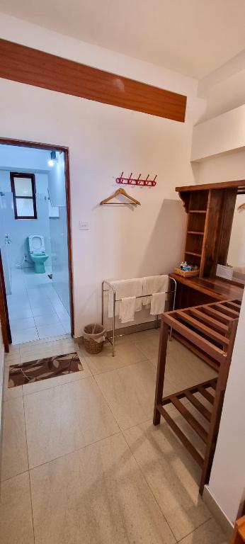 Hilltop Guest House - 9